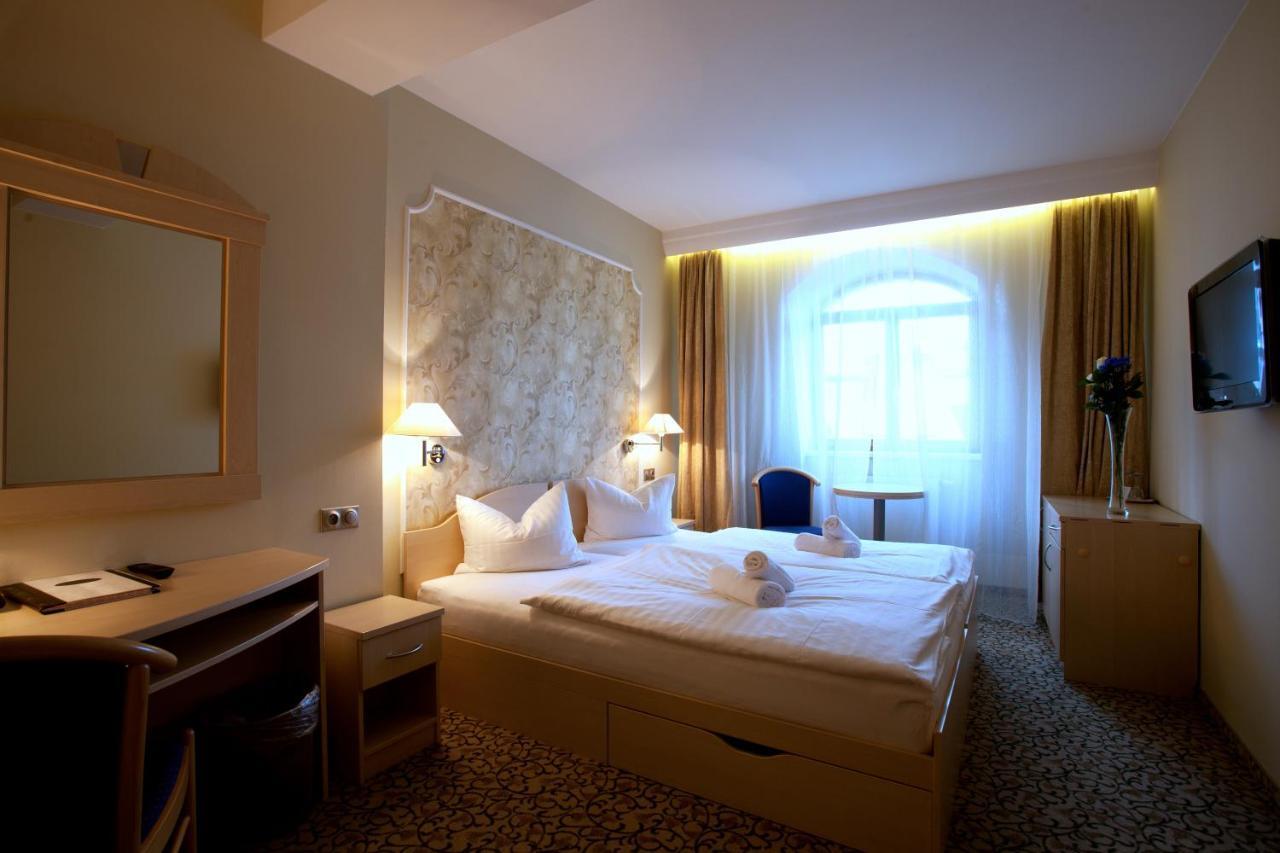 Hotel Ambiente Wellness&Spa Karlsbad Zimmer foto